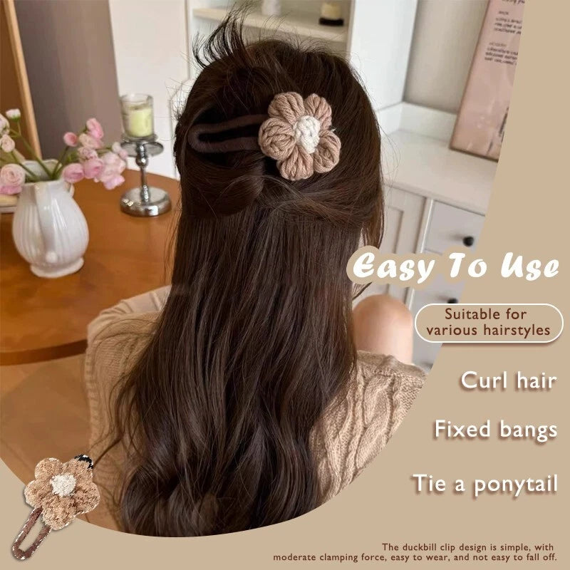 Cute and elegant plush large hair duck clip hair clip, suitable for women