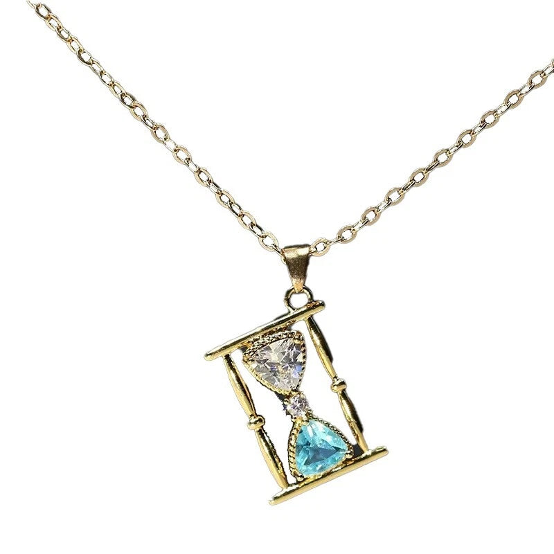Golden pendant necklace accessory, necklace jewelry birthday and graduation gift